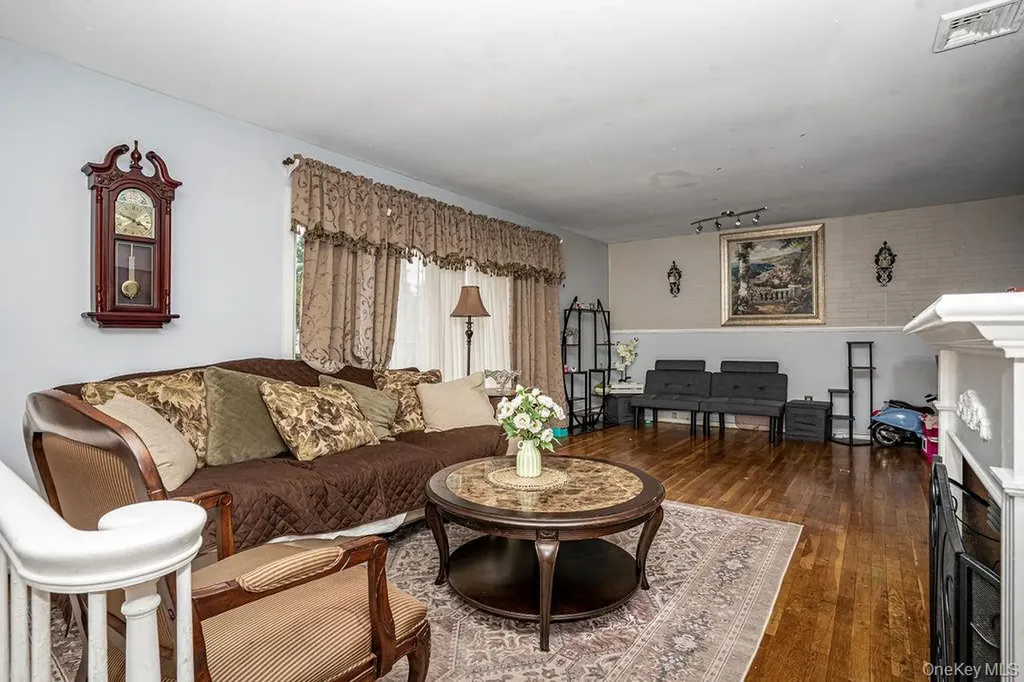42 Hendrickson Avenue Lynbrook NY 11563