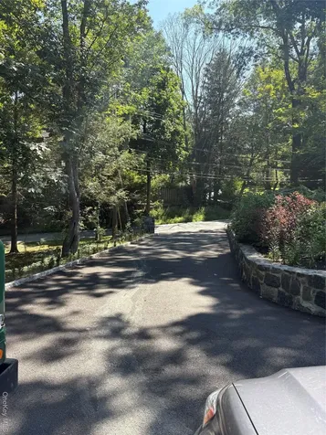 193 Chappaqua Road Briarcliff Manor NY 10510