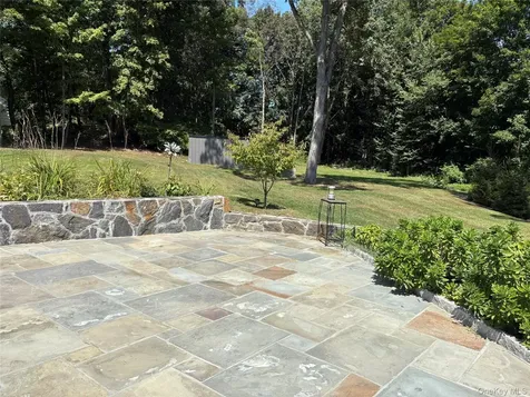 193 Chappaqua Road Briarcliff Manor NY 10510