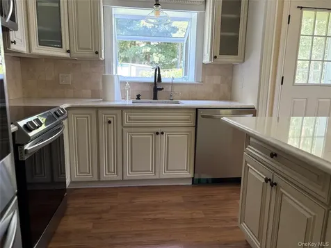 193 Chappaqua Road Briarcliff Manor NY 10510