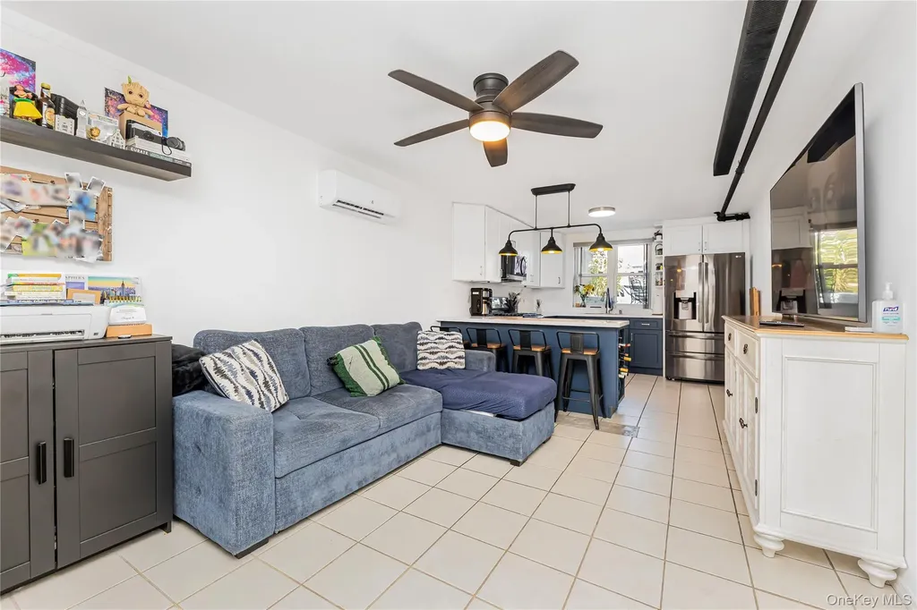 426 Calhoun Avenue Bronx NY 10465