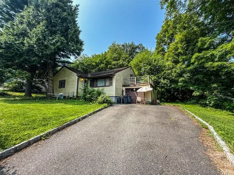 63 Waterbury Parkway Cortlandt Manor NY 10567