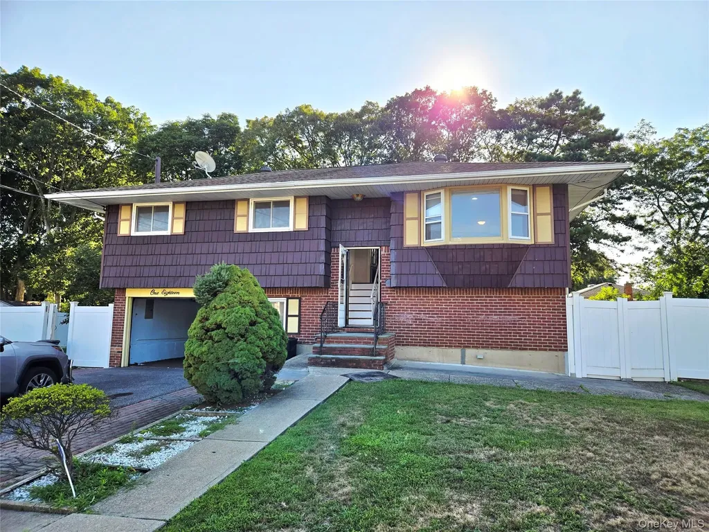 118 Wright Avenue Deer Park NY 11729