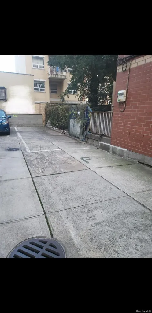 3205 Linden Place, #P7 Flushing NY 11354