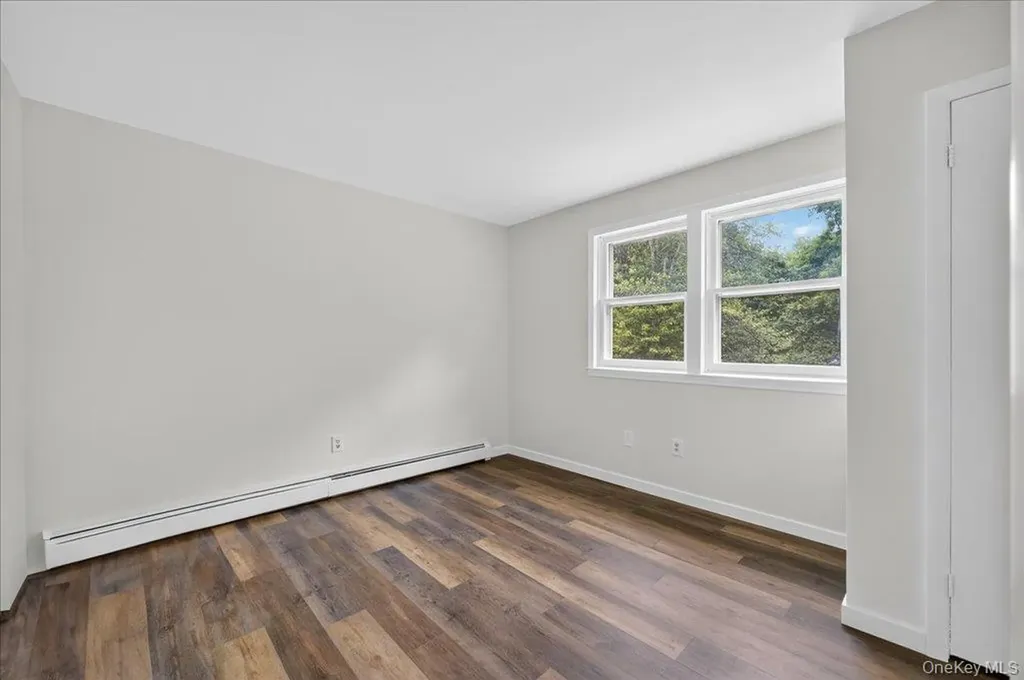226 Knoth Road Wallkill NY 12589