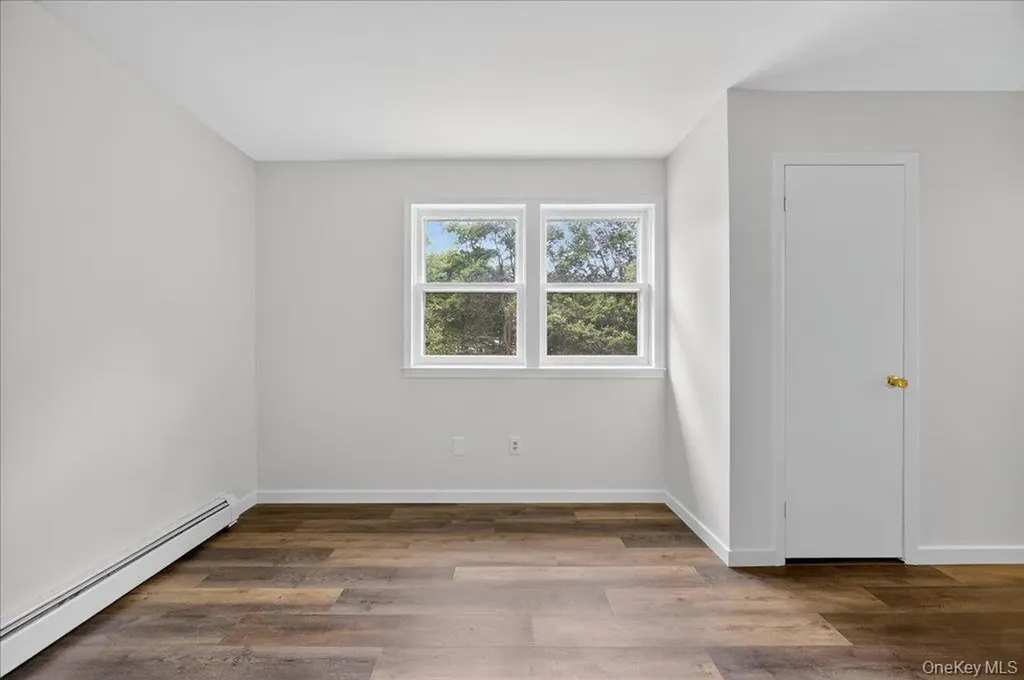226 Knoth Road Wallkill NY 12589