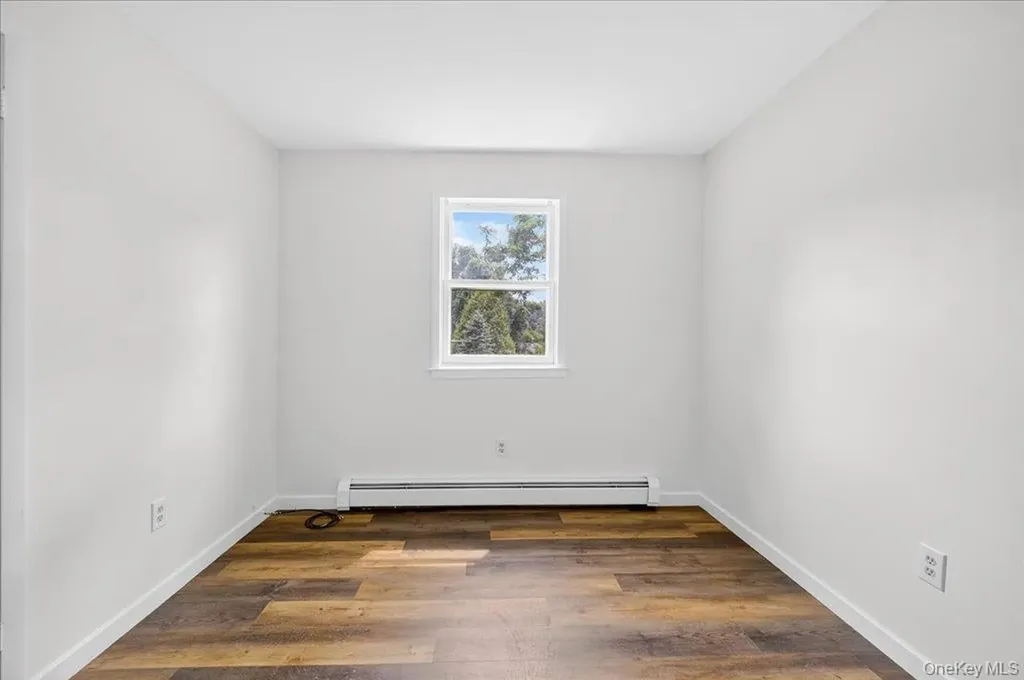 226 Knoth Road Wallkill NY 12589