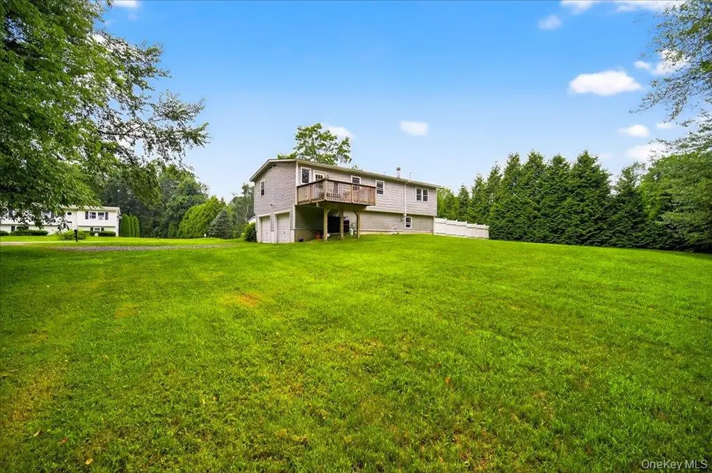 226 Knoth Road Wallkill NY 12589