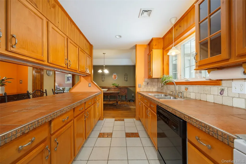 9 Monell Avenue Poughkeepsie NY 12603