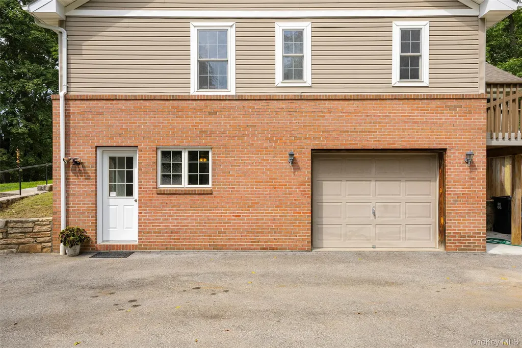 9 Monell Avenue Poughkeepsie NY 12603
