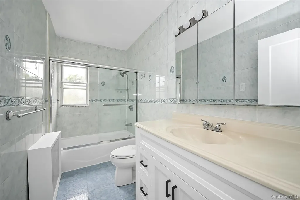 4320 196th Street Flushing NY 11358