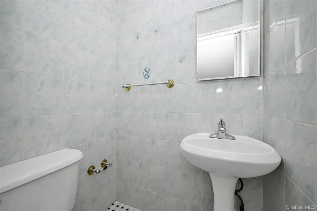 4320 196th Street Flushing NY 11358