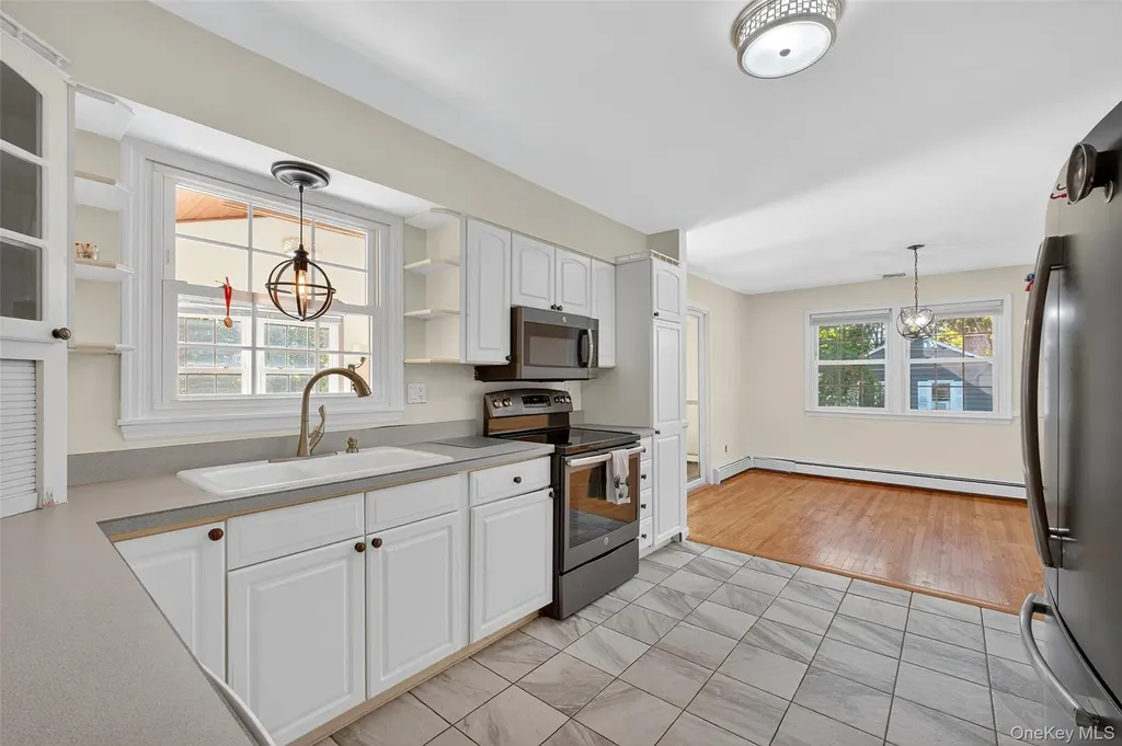 25 Fairview Road Mahopac NY 10541