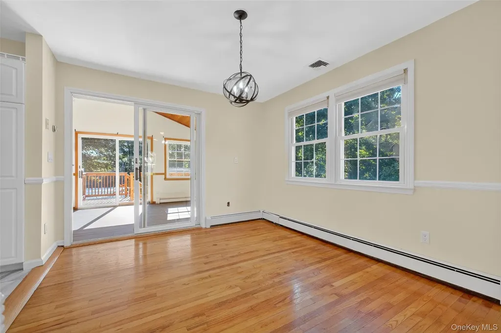 25 Fairview Road Mahopac NY 10541
