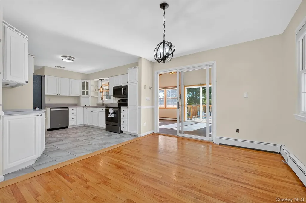 25 Fairview Road Mahopac NY 10541