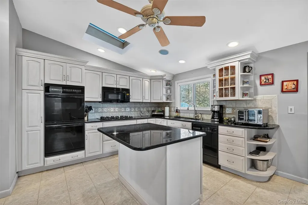 170 Germonds Road West Nyack NY 10994