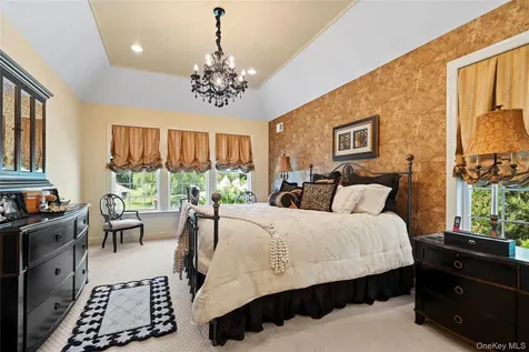 395 Stonecrop Road Aquebogue NY 11901