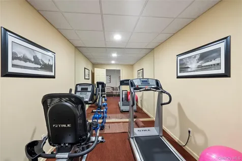 395 Stonecrop Road Aquebogue NY 11901