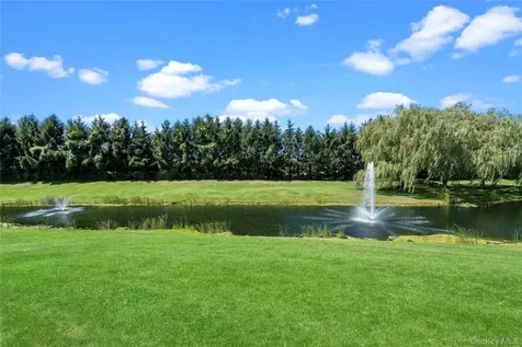 395 Stonecrop Road Aquebogue NY 11901