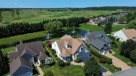 395 Stonecrop Road Aquebogue NY 11901