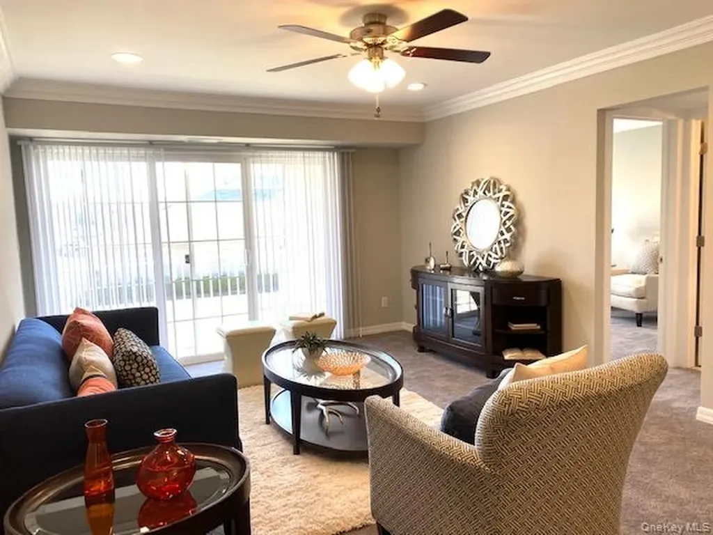 55 Westwood Drive Westbury NY 11590