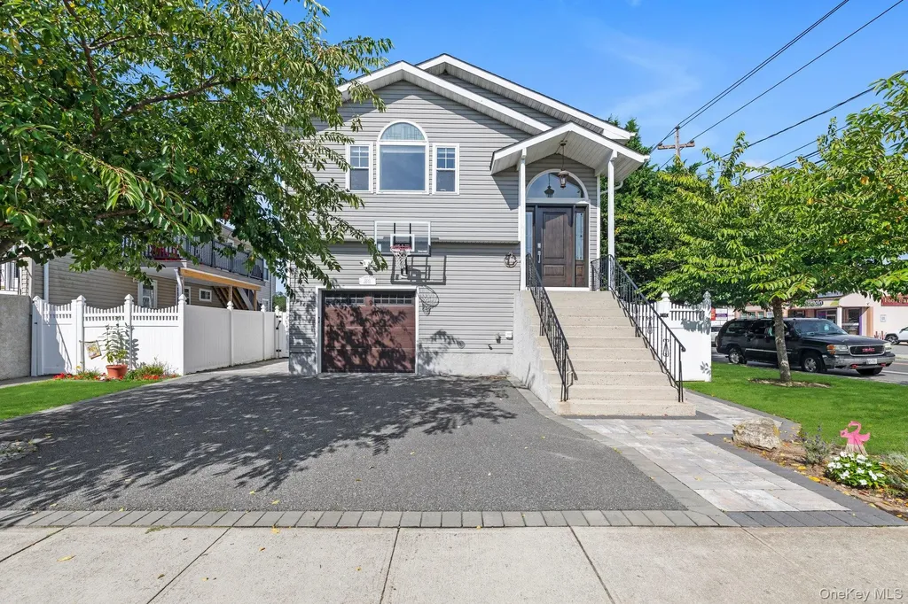 1200 Roger Road North Bellmore NY 11710