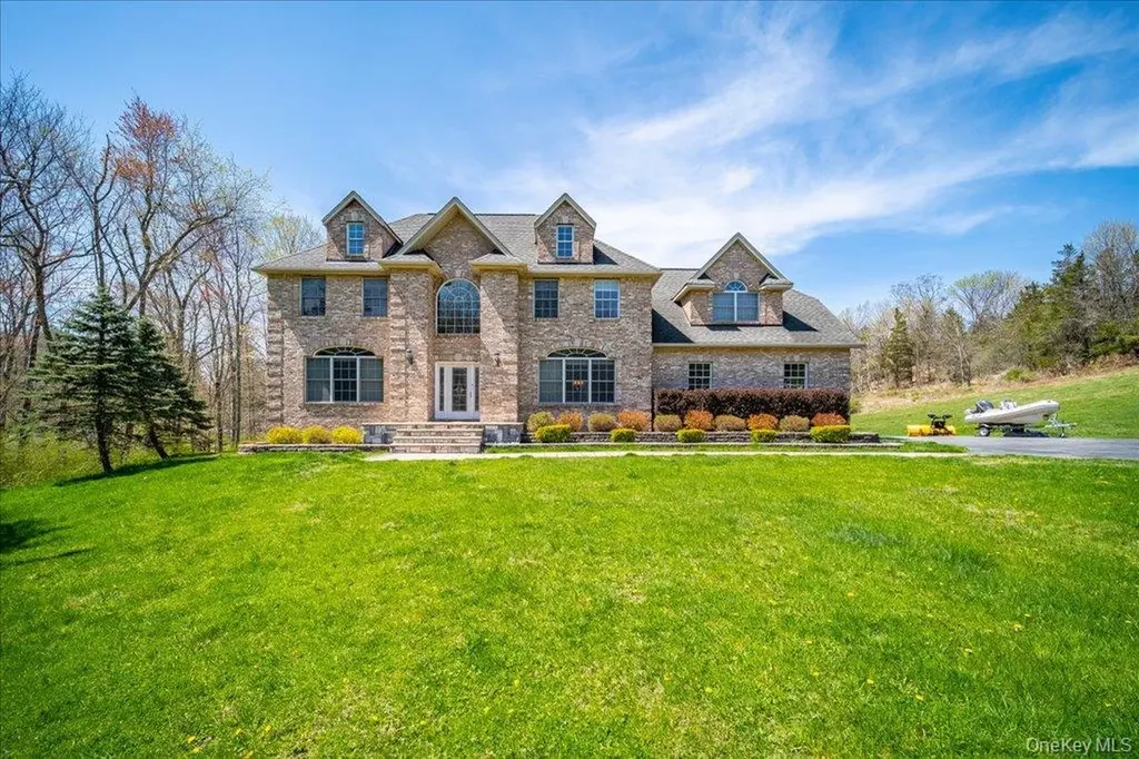 11 Saddle Hill Road Chester NY 10918