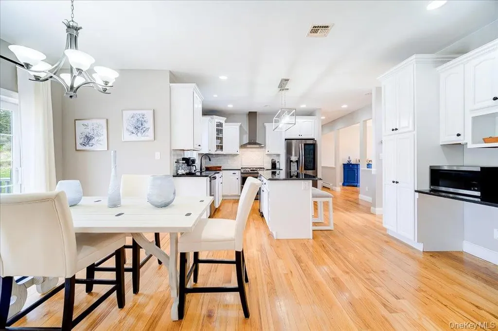 11 Saddle Hill Road Chester NY 10918
