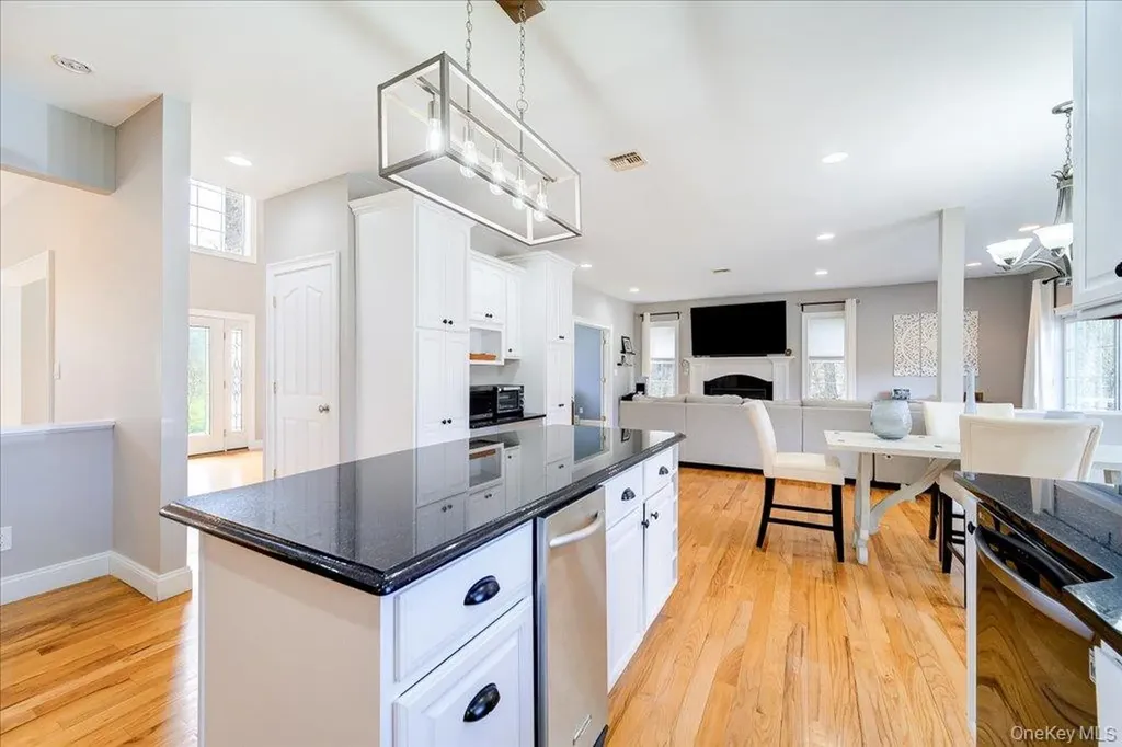 11 Saddle Hill Road Chester NY 10918