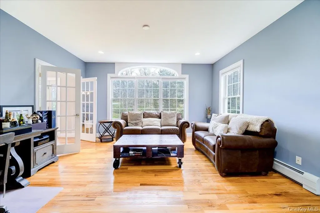 11 Saddle Hill Road Chester NY 10918