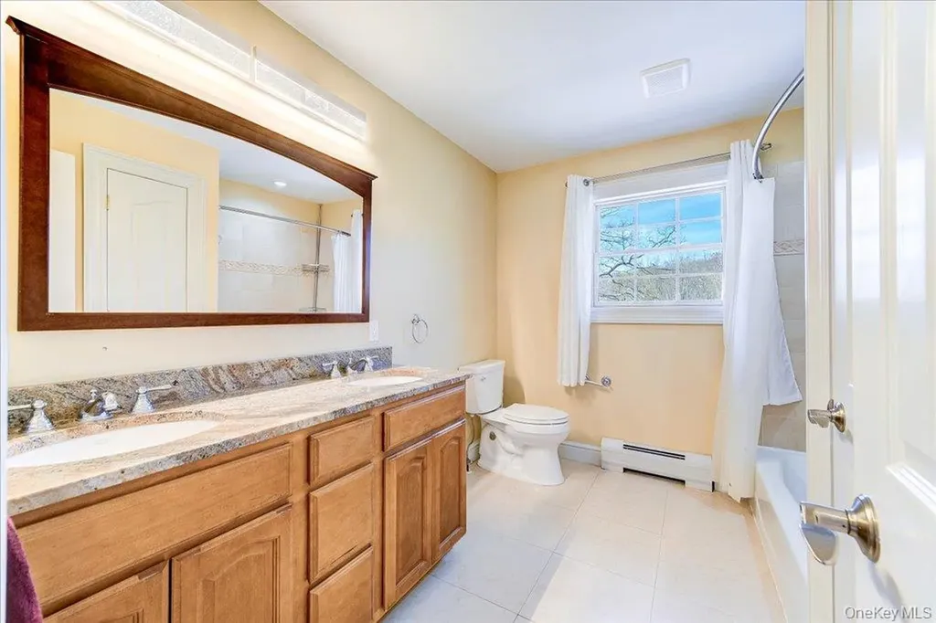 11 Saddle Hill Road Chester NY 10918