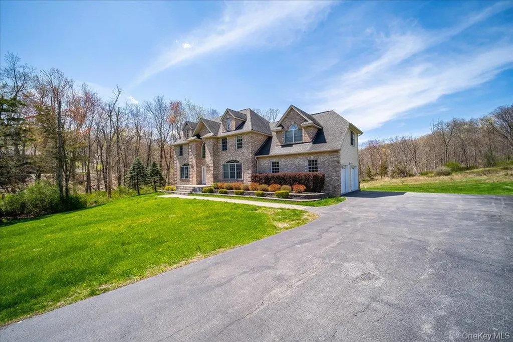 11 Saddle Hill Road Chester NY 10918