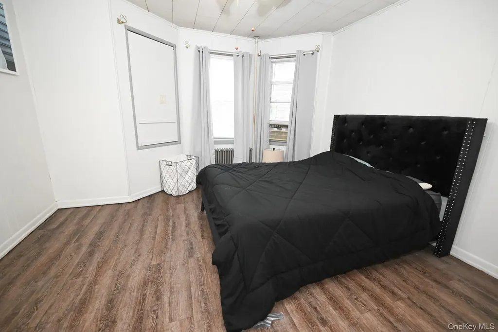 6060 Flushing Avenue Maspeth NY 11378