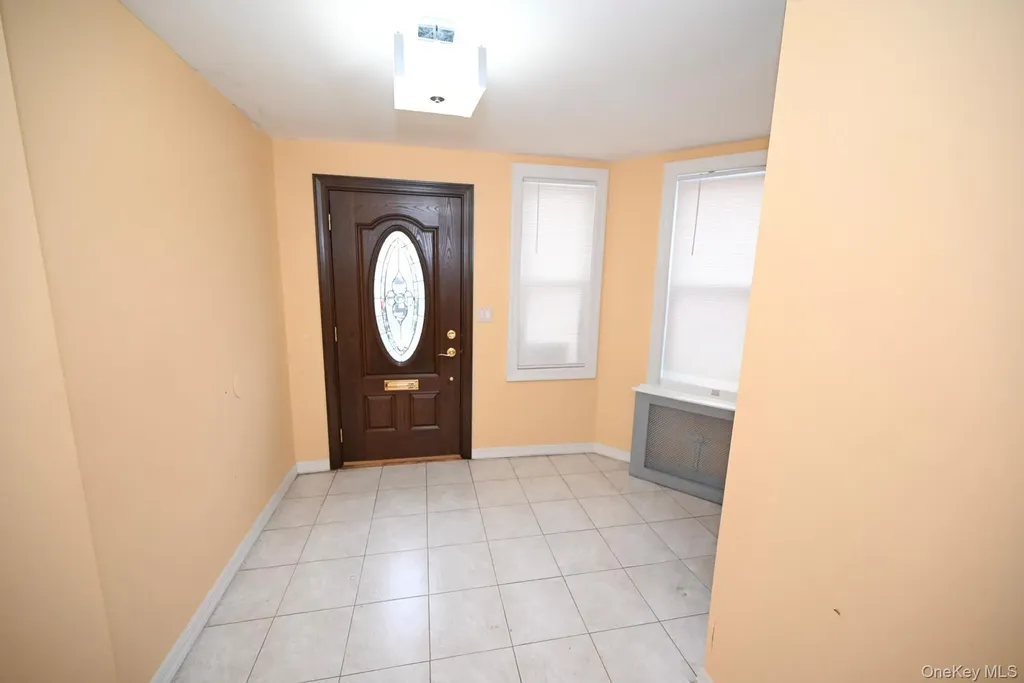 6060 Flushing Avenue Maspeth NY 11378