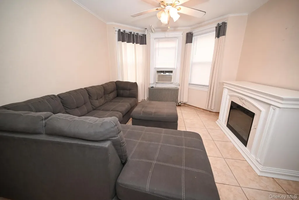 6060 Flushing Avenue Maspeth NY 11378