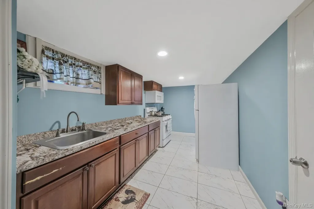 1010 Motor Parkway Central Islip NY 11722