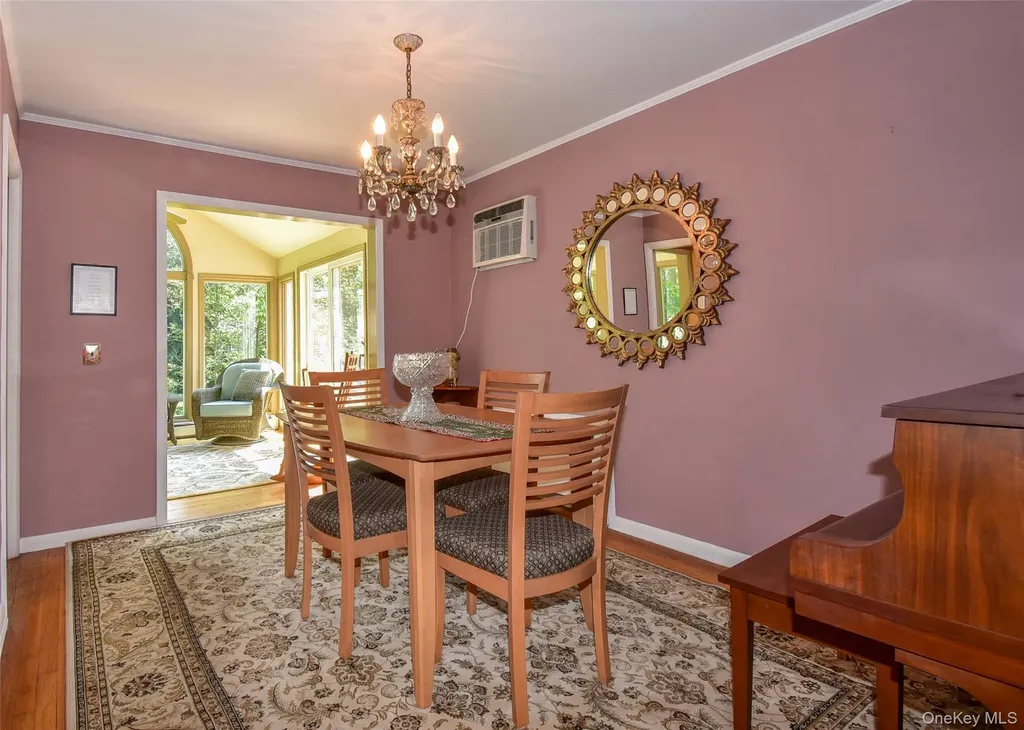 41 Marbeth Circle Miller Place NY 11764