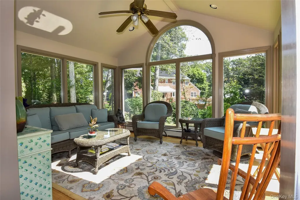 41 Marbeth Circle Miller Place NY 11764