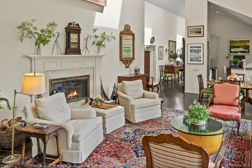 30 Huckleberry Lane East Hampton NY 11937