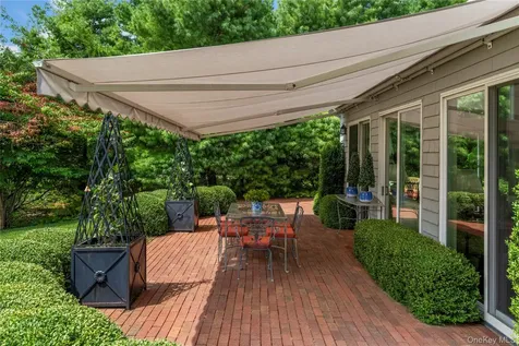 30 Huckleberry Lane East Hampton NY 11937