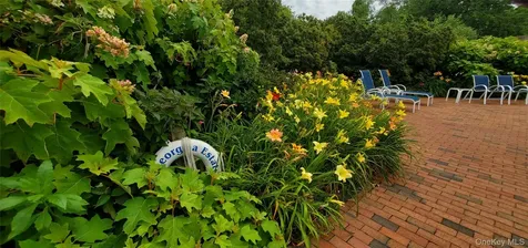 30 Huckleberry Lane East Hampton NY 11937