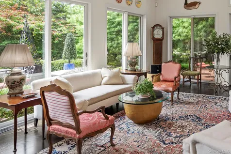 30 Huckleberry Lane East Hampton NY 11937
