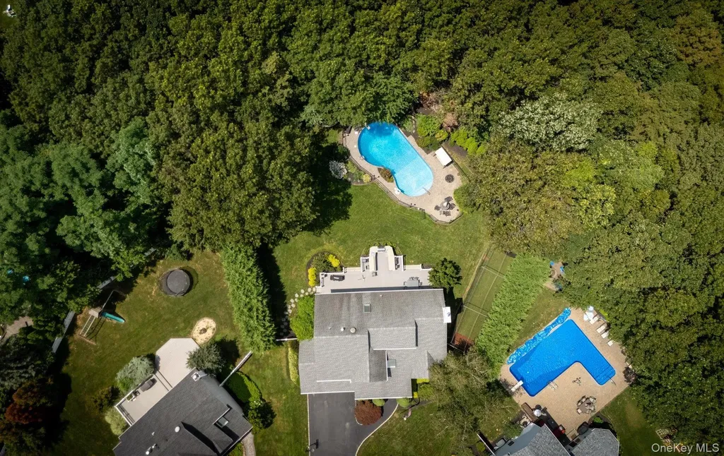 5 Cameron Court Commack NY 11725
