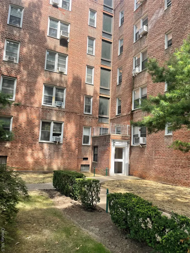 5614 Netherland Avenue Bronx NY 10471
