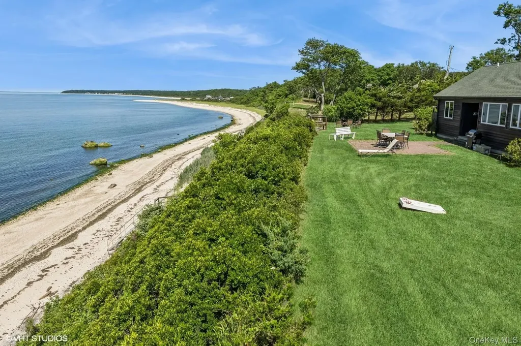 4630 Blue Horizon Bluffs Peconic NY 11958