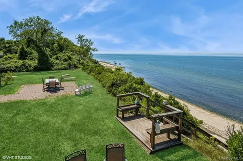 4630 Blue Horizon Bluffs Peconic NY 11958