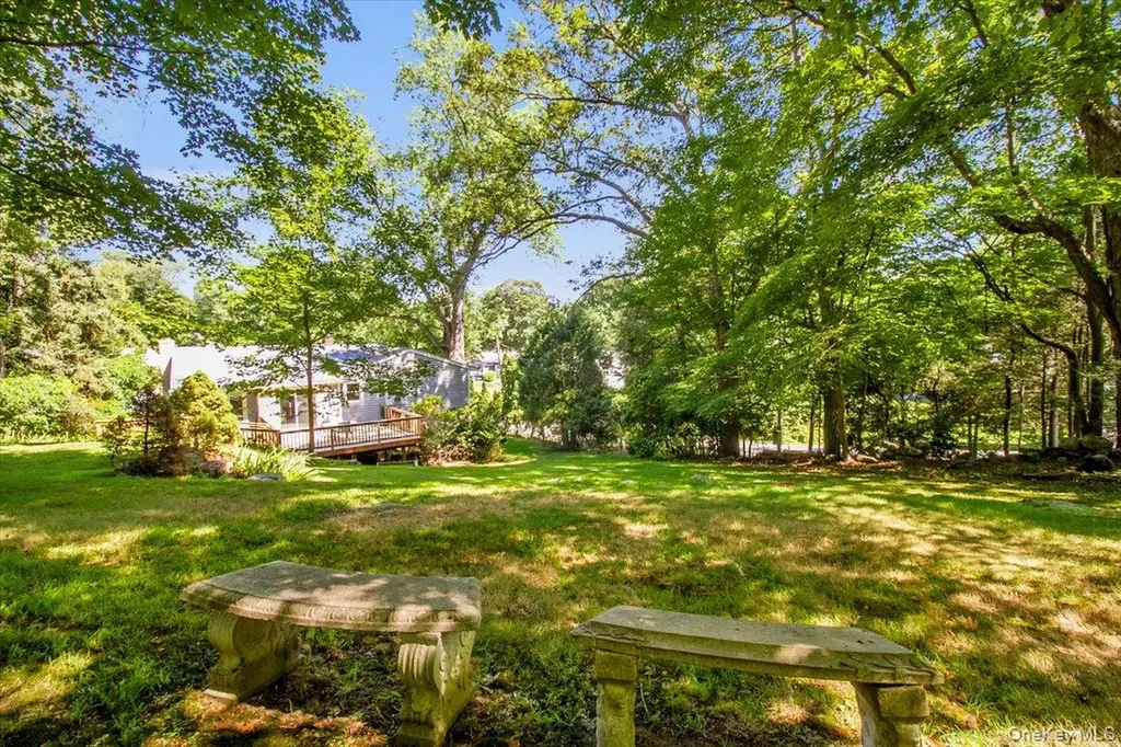 1 Emerald Lane Mahopac NY 10541
