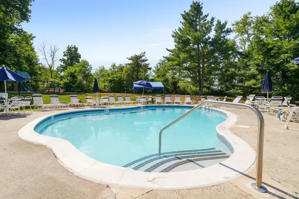 105 Williamsburg Drive Mahopac NY 10541