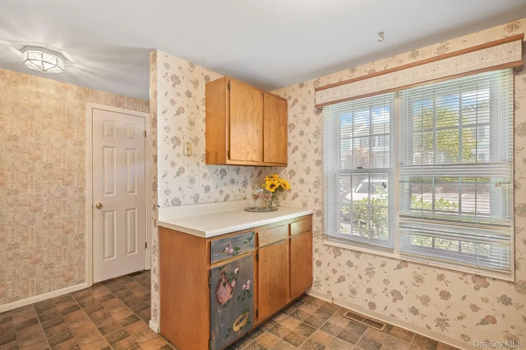 105 Williamsburg Drive Mahopac NY 10541