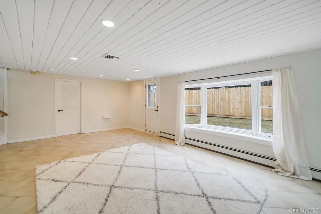 2 Bay Place Bay Shore NY 11751